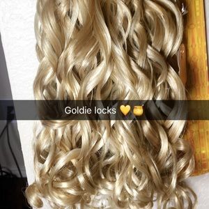 Kanekalon fiber hair $40 for 4 bundles ! 💛🍯